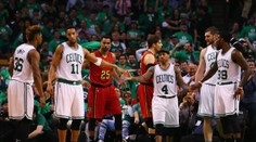 "Prcek" řádí v NBA! Nikdo není menší, ale Thomas sází čtyřicítky