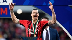 Starý dobrý Zlatan kariéru nekončí, podepsal další smlouvu