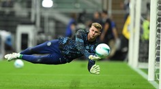 Cestou na trénink srazil seniora na vozíku. Fotbalista po šoku vypnul instagram