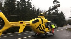Při tragické nehodě u Aše zemřelo dítě! Zraněné převezli do Německa