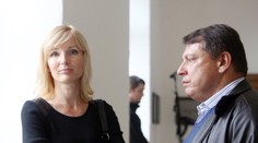 Válka Paroubkových: To Petra byla mezi zločinci, vrací expremiér úder