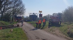 Tragédie na Českobudějovicku. Při srážce nákladního vlaku s autem zemřel řidič
