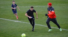 Beckham vzal své synky na trénink PSG, Zlatan a spol. se bavili