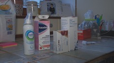 Situaci s léky se daří řešit, tvrdí ministr. Antibiotika pro děti přitom stále nejsou