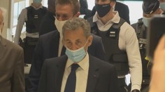 Bývalý francouzský prezident Sarkozy je vinný z korupce, dostal rok natvrdo