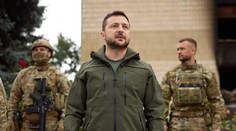 Zelenskyj navštívil Cherson. Rusové si mohou oddechnout, Moskvu dobývat nechce