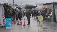 Češi ve velkém vyrazili na polské tržnice. Vykoupili, co se dalo