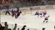 Podívejte se na Jágrův první gól v KHL