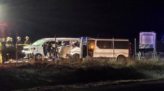 Tragická nehoda uzavřela D1. Mrtvý a dva zranění po srážce dodávek