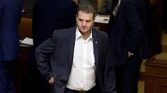 Ondráčkův podvodný titul: Univerzita na něj nemůže, apeluje na jeho čest