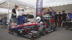 Formule, jak je neznáte. V Mostě mezi sebou závodily studentské monoposty