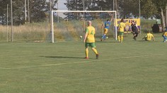Blatečtí nadělili v malém derby bůra, o poločase frčely makrely z grilu