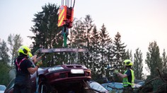 Do Česka se přihnaly bouřky! Padaly stromy, hasiči čerpali vodu