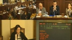 Koalice protlačila sněmovnou církevní restituce, nejvíc zdržovali véčkaři