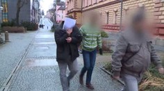 Podivný soud: Obžalovaného odvedli ze sálu pryč v poutech!