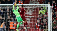 Pickford potopil v derby Everton, obrovská minela přišla v nastavení