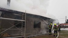 Na Chebsku vybuchlo auto. Pravděpodobně z něho unikal plyn