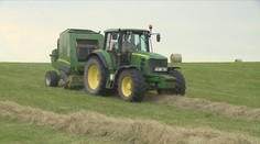 Balák má další problém: Za peníze Hradu si měl nechat opravit svůj traktor