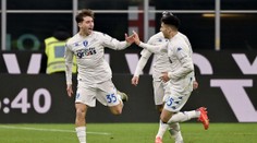 Inter Milán po více než dvou měsících prohrál. Škriniar byl v první půli vyloučen
