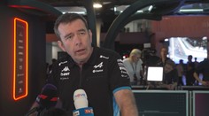 Vítězíme i prohráváme spolu, říká šéf Alpinu. Jezdce motivovat ale nemusí