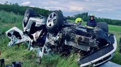 Tragická nehoda na Slovensku. Při čelním střetu zemřela řidička a její babička