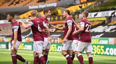 Manchester United pouze remizoval s Leedsem, Burnley nasázelo čtyřku