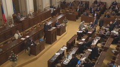 Interpelace ve Sněmovně musely být přerušeny. Ani jeden z ministrů v sále nebyl