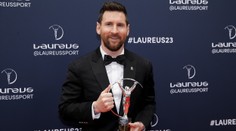 Jel 2 000 kilometrů, aby viděl Messiho. Ten je ale stále na dovolené