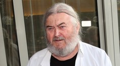 František Ringo Čech prodělal mrtvici. Z nemocnice odjel po pouhém dni