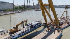 Vyšetřování tragédie v Budapešti: Vrak Mořské panny vytáhli z vody
