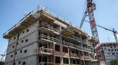 Ceny domů a bytů klesnou. Experti mají vytipované lokality