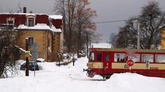 Řidička nepřežila srážku s vlakem na nekrytém přejezdu