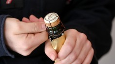 Celý život otevíráme šampaňské špatně! Děláme tuto velkou chybu