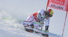Hirscher a spol. jeli obří slalom pro mrtvého kamaráda