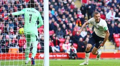 Souček skóroval proti Liverpoolu, prohru neodvrátil a sestup stále hrozí