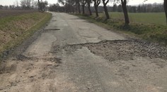 VIDEO: Z českých silnic jsou strašlivé tankodromy. Podívejte se na tu hrůzu!