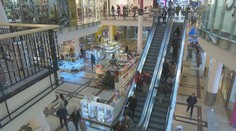 Letošní Vánoce byly štědré, tržby rostly. Každý Čech utratil průměrně 15 tisíc