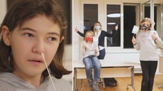 Rakouské děti se testují samy. Podívejte se, jak by to mohlo vypadat i u nás