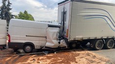 Dálnici D1 v Brně zablokovala tragická nehoda. V dlouhé koloně bourala další auta