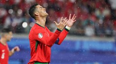 Má tohle zapotřebí? Ronaldo se vysmál Staňkovi, pak dělal ramena na Ševčíka