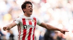 Hvězda Sunderlandu zachránila tonoucího psa. Fanoušci jí složili chorál