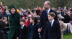 Kate s Williamem vyrazili na vánoční bohoslužbu. Sladili se se všemi dětmi