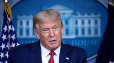 Trump má brzy odejít z nemocnice. "Je mi lépe než před 20 lety," vzkázal