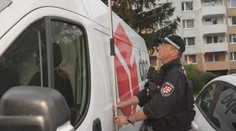 V Jihlavě platí noční zákaz parkování dodávek. Strážníci sídliště pravidelně kontrolují