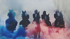 Policisté jen postávají u přechodu? Ani náhodou!