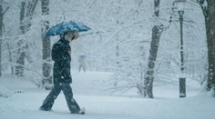 Na Česko se žene studená fronta. Během pár hodin se prudce ochladí a bude sněžit