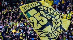 Fotbalový fanoušek umřel před zápasem. Policie případ vyšetřuje jako vraždu