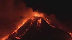 VIDEO: Sopka Etna opět vybuchla! Okolí zasypala láva a žhavý popel