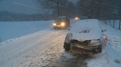 VÝSTRAHA: Česko pokryl mokrý sníh, může se tvořit náledí!
