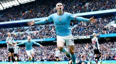 Citizens si poradili s Newcastlem, Arsenal zachránil výhru v nastavení